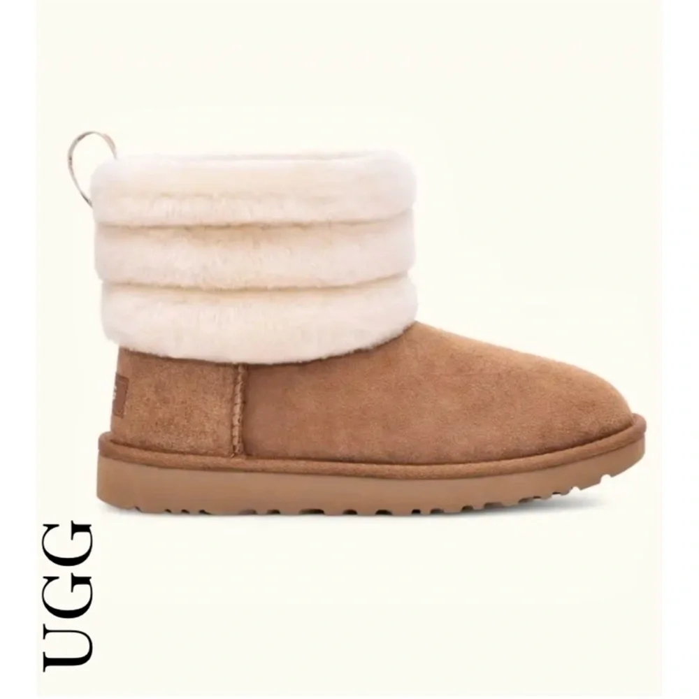 UGG Fluff Mini Quilted Boots - Picture 2 of 16